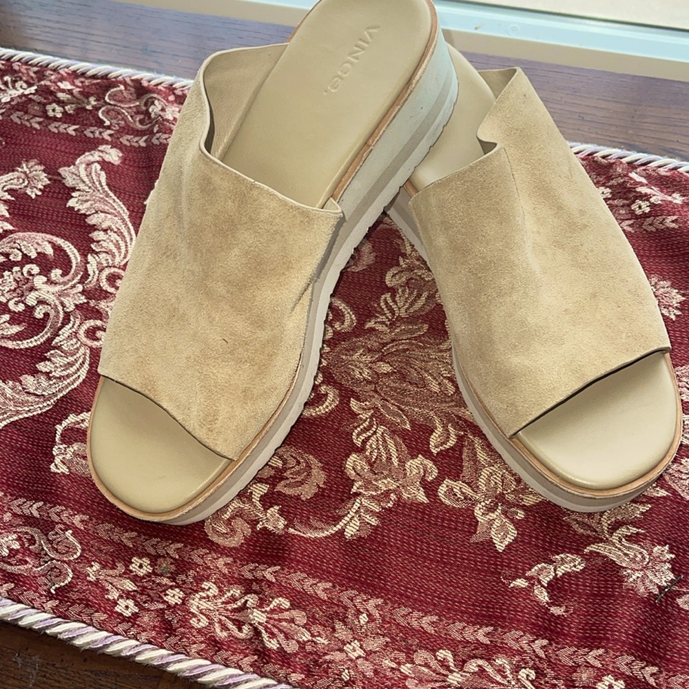 VINCE Women's Sarria Wedge Sandal